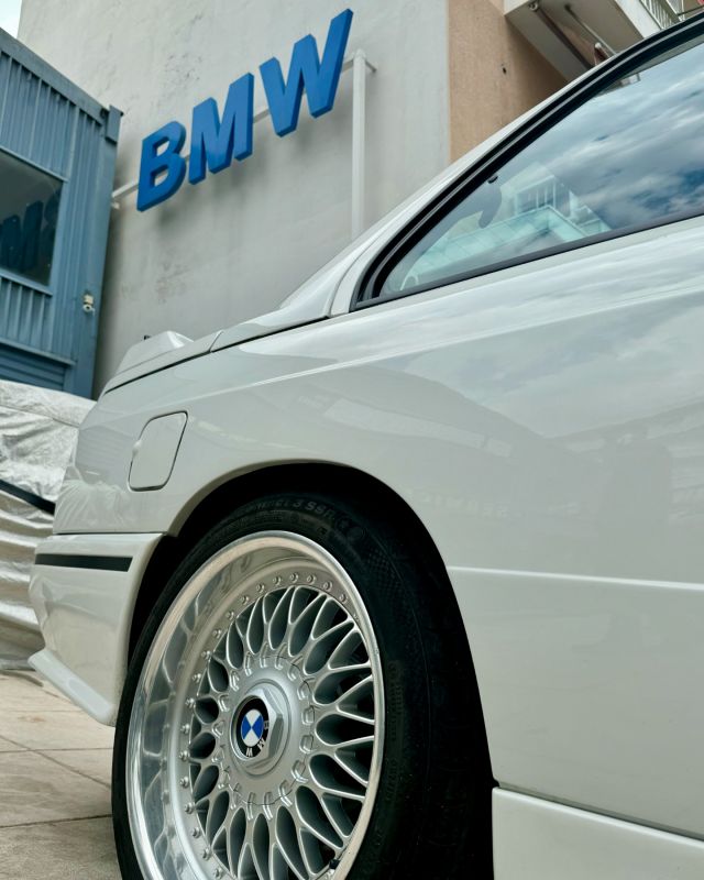 𝔹𝕎𝕄💙🤍 #bmwlife #bmwclub #bmwgram #bmwlove #bmwpower #bmwservice #bmwclassic #carservice #carcare