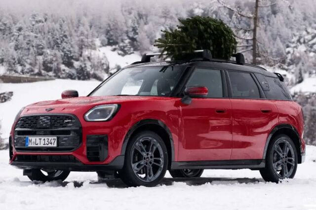 Η απέραντη μαγεία των γιορτών 🎄💫✨🚘 Καλά Χριστούγεννα MINIacs🎄❄️💫 #christmas #holiday #minikaramolegos #karamolegosservice #karamolegosmotorworks #bmwminikaramolegos#mini #minicooper #minicoopercountryman#minichristmas #minicountrymanlifestyle #miniowners #minicooperclub #minicooperworld#luxurycars #carlifestyle #carlovers